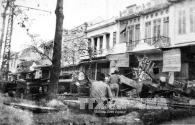 “Hanoi, 60 días de combate” narrados por testigos